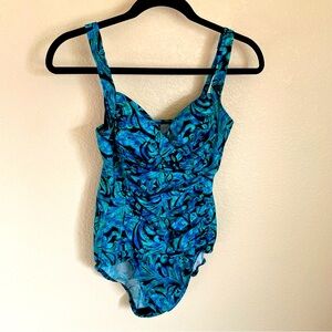 Miraclesuit One Piece Swimsuit Bathing Suit 10 Paisley Beach Swimwear Vacation